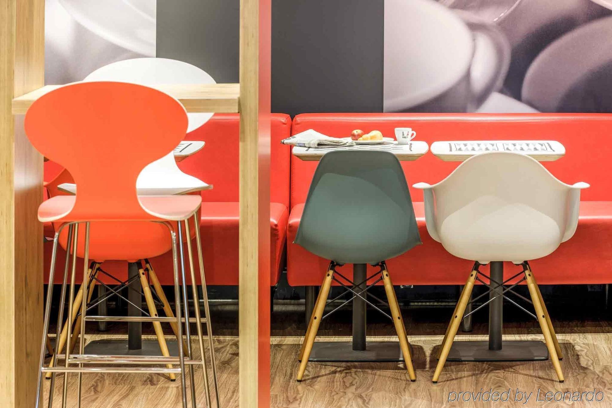 Ibis Baar Zug Luaran gambar